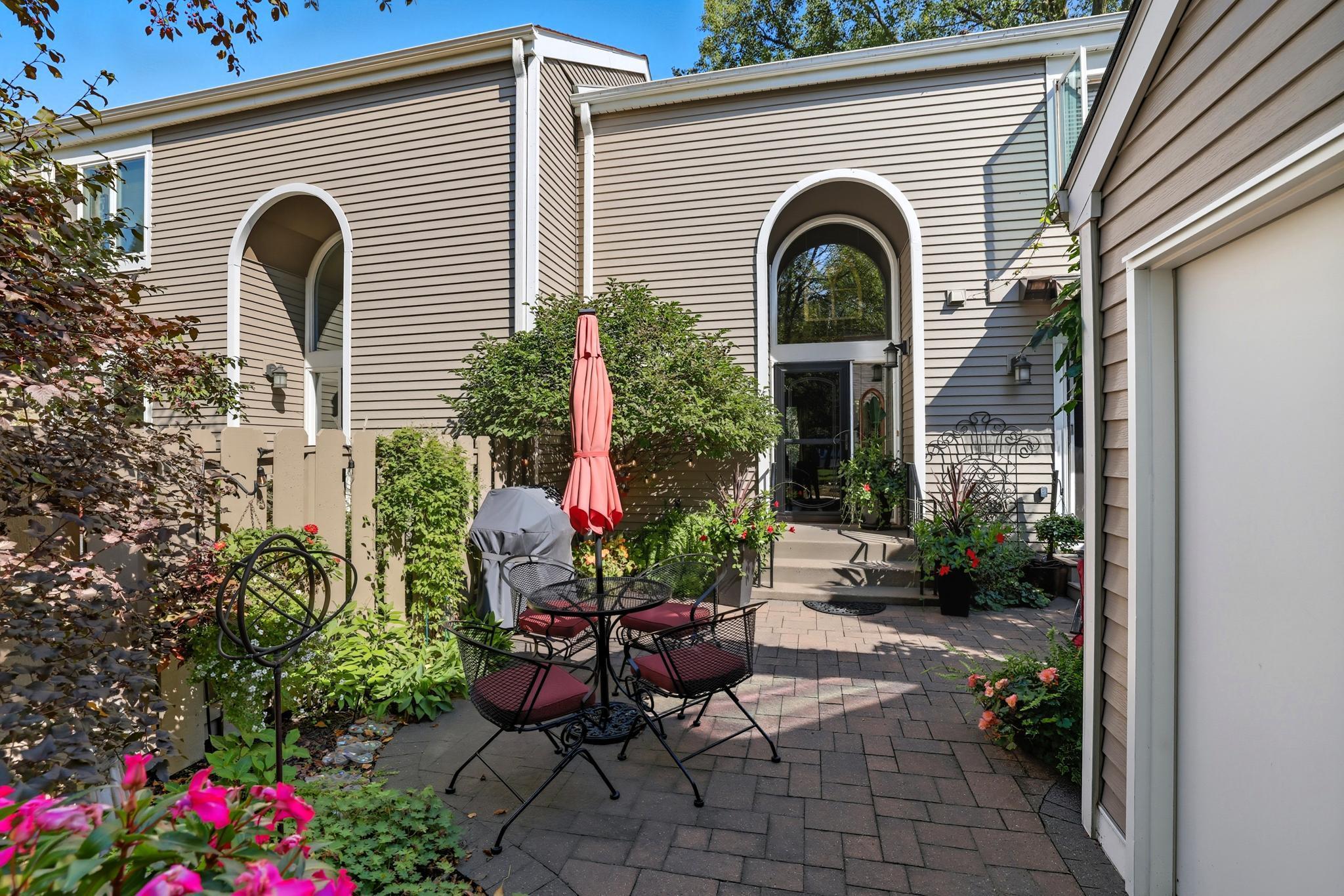 1115 Edgcumbe Road St. Paul, MN 55105 - Photo 31 of 36