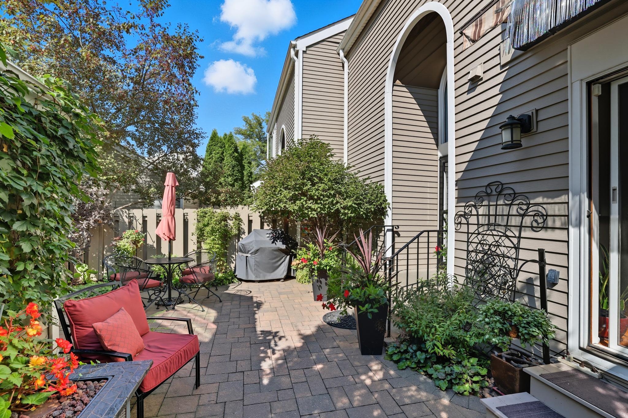 1115 Edgcumbe Road St. Paul, MN 55105 - Photo 32 of 36