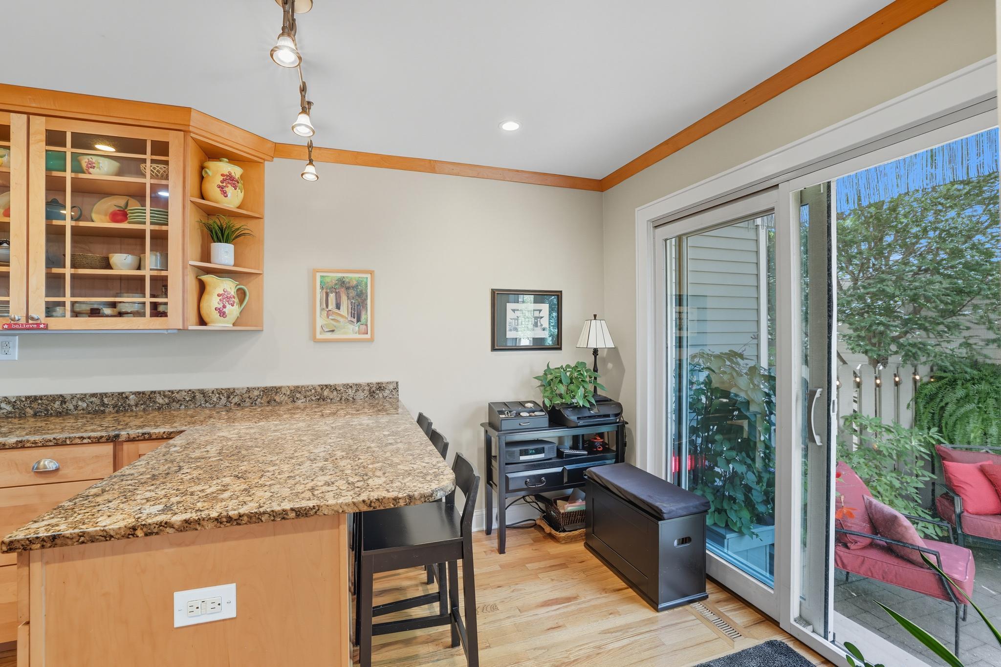 1115 Edgcumbe Road St. Paul, MN 55105 - Photo 4 of 36