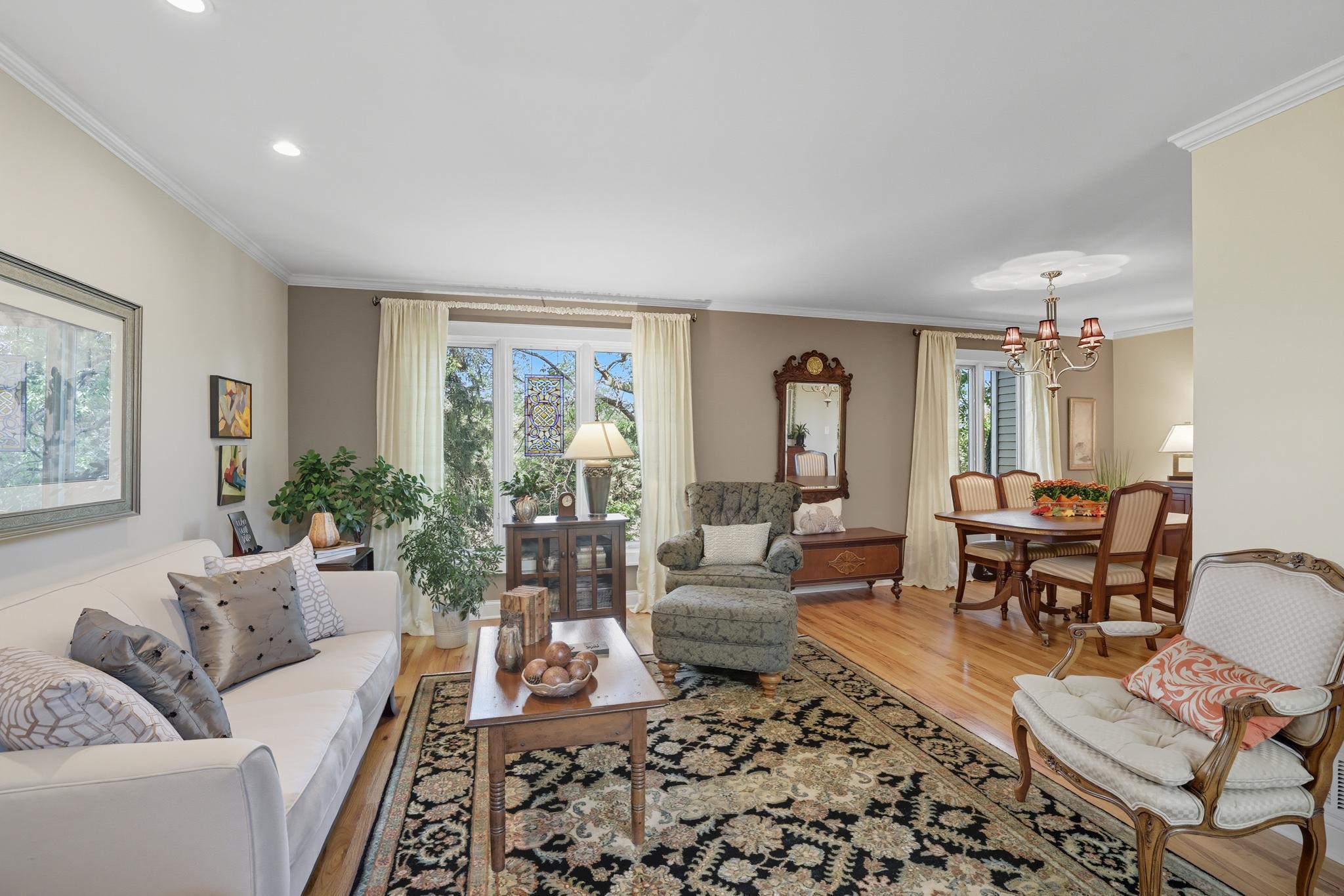 1115 Edgcumbe Road St. Paul, MN 55105 - Photo 8 of 36