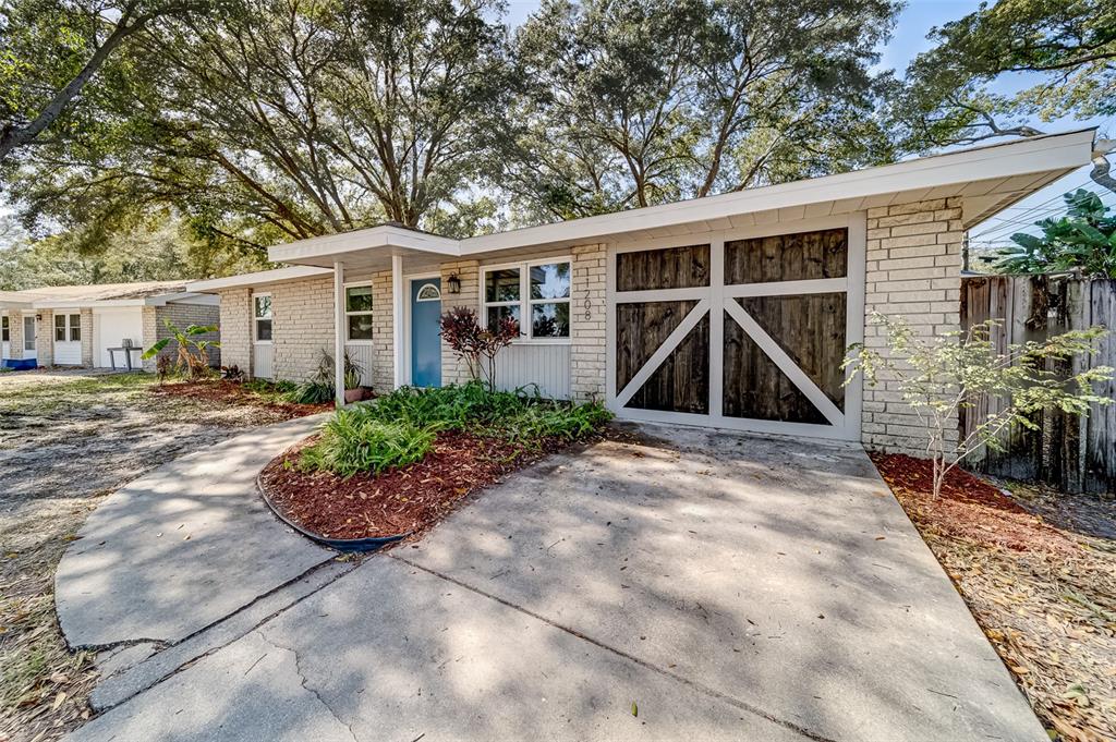 11208 Duncan Street Seminole, FL 33772 - Photo 1 of 1