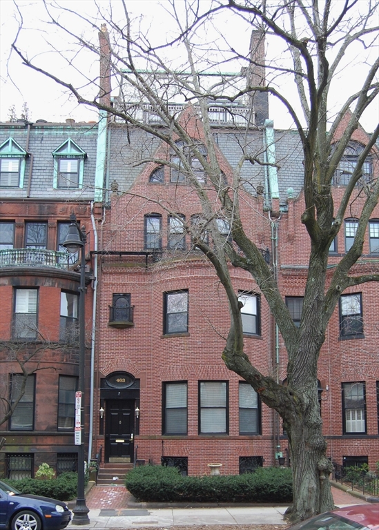 a front view of a building