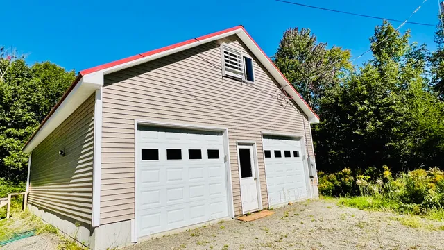 $279,000 | 239 North Dexter Road, Parkman, ME 04443