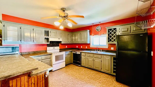 $279,000 | 239 North Dexter Road, Parkman, ME 04443