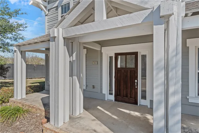 a view of a house with a outdoor space