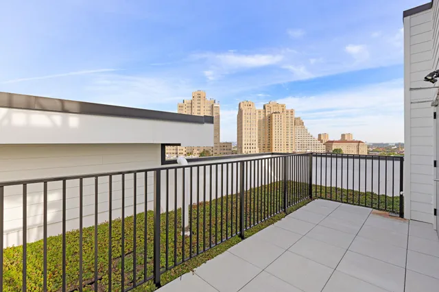$570,000 | 35 Orchard Street, Unit 604, Jersey City, NJ 07306