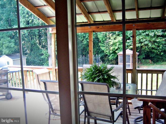 13212 Delaney Road Woodbridge, VA 22193 - Photo 29 of 30 Deck