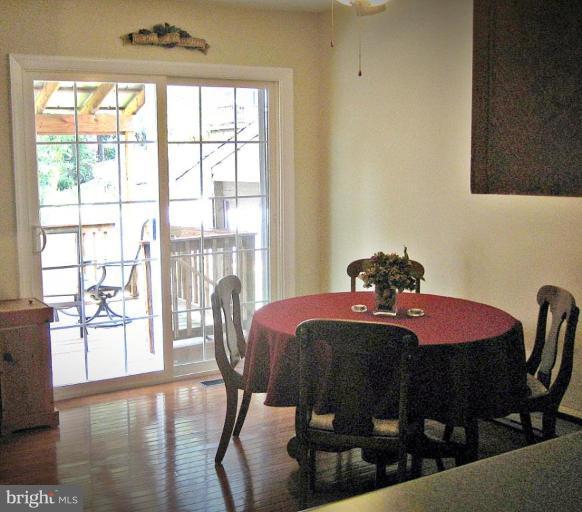 13212 Delaney Road Woodbridge, VA 22193 - Photo 9 of 30 Breakfast Area