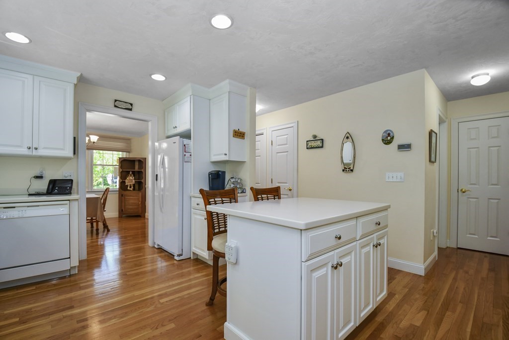 130 Summer Road, Unit 130 Boxborough, MA 01719 - Photo 8 of 32 Gallery Image 8