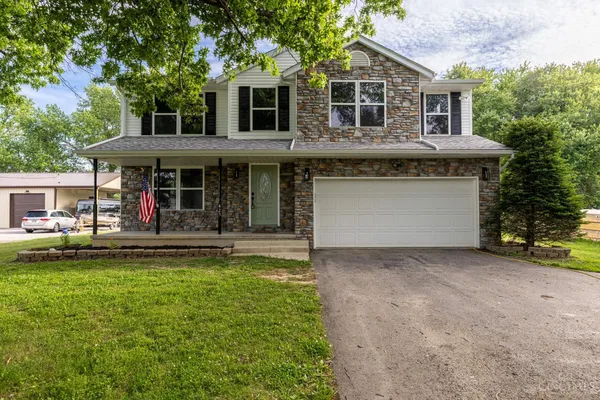 $359,900 | 423 Lorelei Drive, Fayetteville, OH 45118