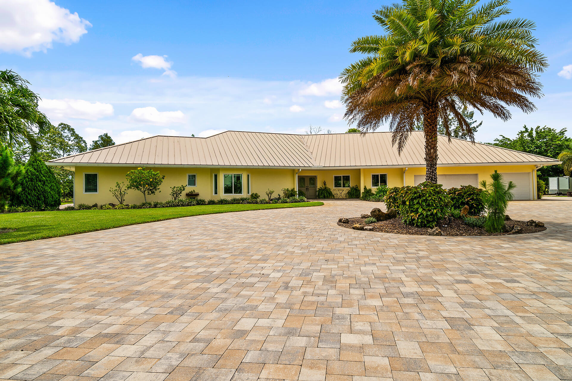 6624 Dillman Road Greenacres, FL 33413 - Photo 13 of 77 Welcome Home
