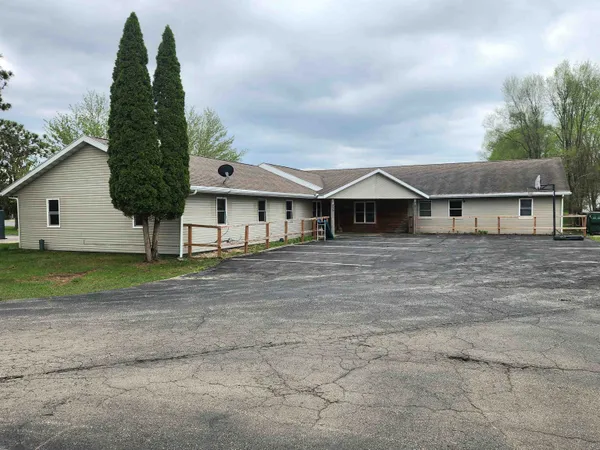 $350,000 | 107 Gillette Street, Pardeeville, WI 53954