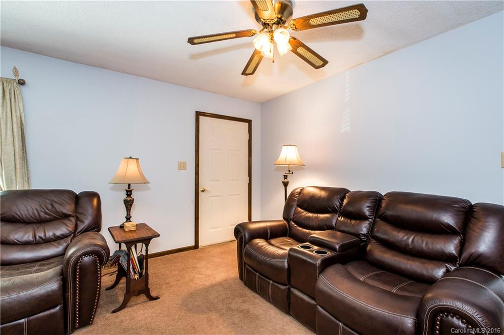 2112 Stallings Road, Unit 1 Matthews, NC 28104 - Photo 4 of 23 Gallery Image 4