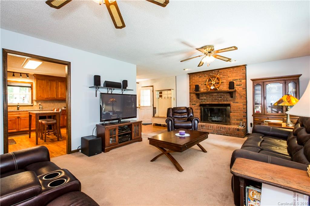 2112 Stallings Road, Unit 1 Matthews, NC 28104 - Photo 5 of 23 Gallery Image 5