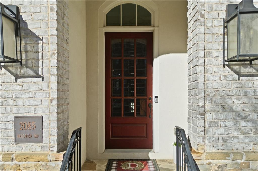 2085 Bellrick Road Northwest Atlanta, GA 30318 - Photo 3 of 78