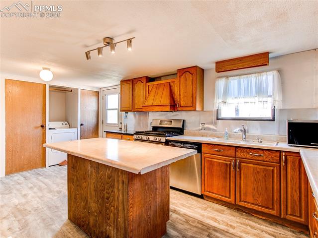 15950 Elbert Road Peyton, CO 80831 - Photo 10 of 33