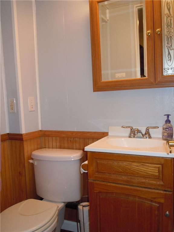 238 Olympic Road Baldwin, PA 15236 - Photo 15 of 22 Gallery Image 15
