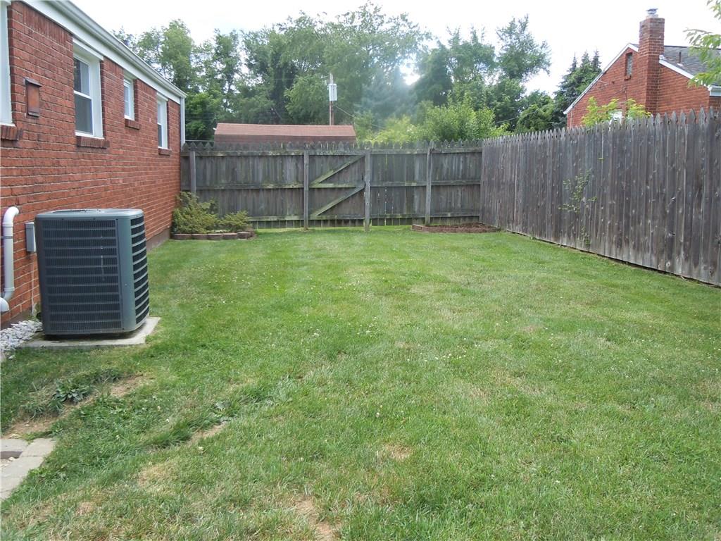 238 Olympic Road Baldwin, PA 15236 - Photo 17 of 22 Gallery Image 17