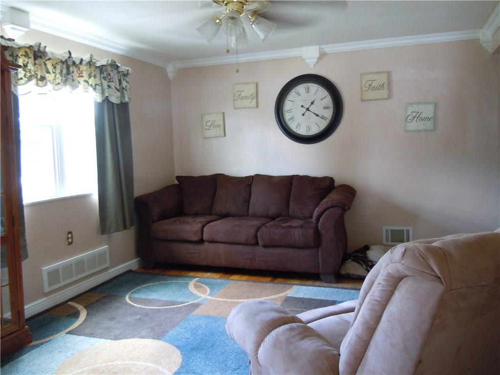 238 Olympic Road Baldwin, PA 15236 - Photo 7 of 22 Gallery Image 7