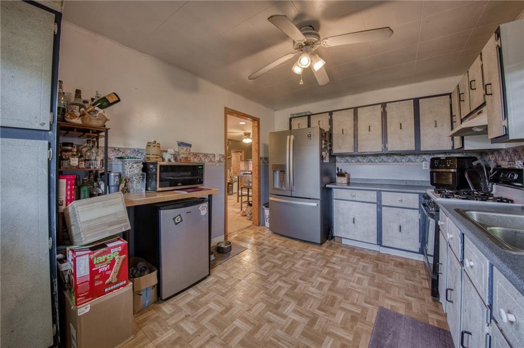 134 Reed Street Burgettstown, PA 15021 - Photo 19 of 39 Gallery Image 19