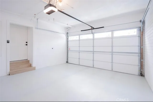 $11,000 | 1346 North Stanley Avenue, Unit 1, Los Angeles, CA 90046