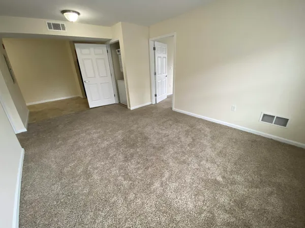 $1,941 | 80 Sentinel Court, Unit 109, Manchester, NH 03103
