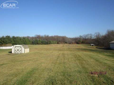 15459 Seymour Road Linden, MI 48451 - Photo 5 of 18 20454014-4.JPG