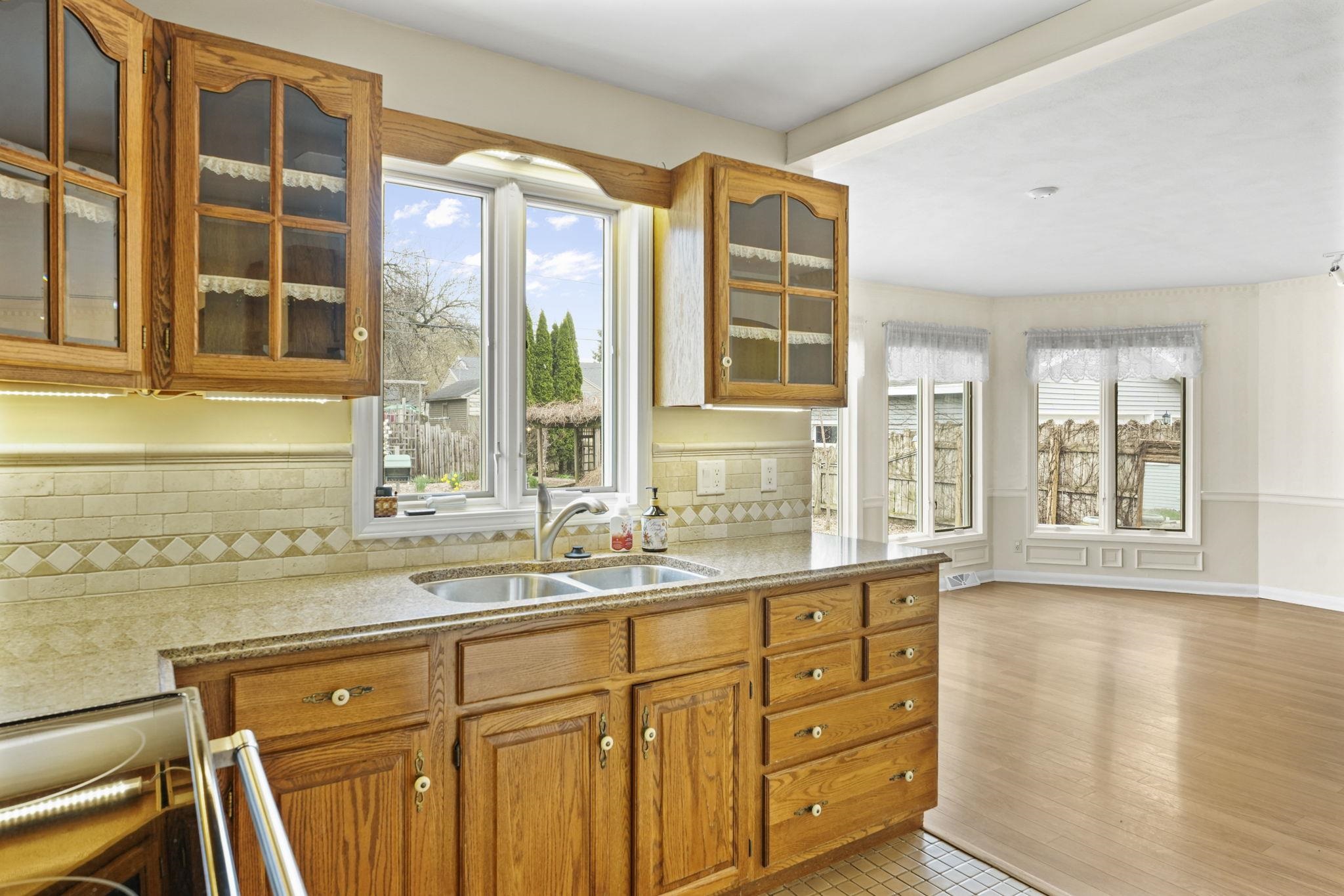 4902 Rothman Place Monona, WI 53716 - Photo 14 of 57