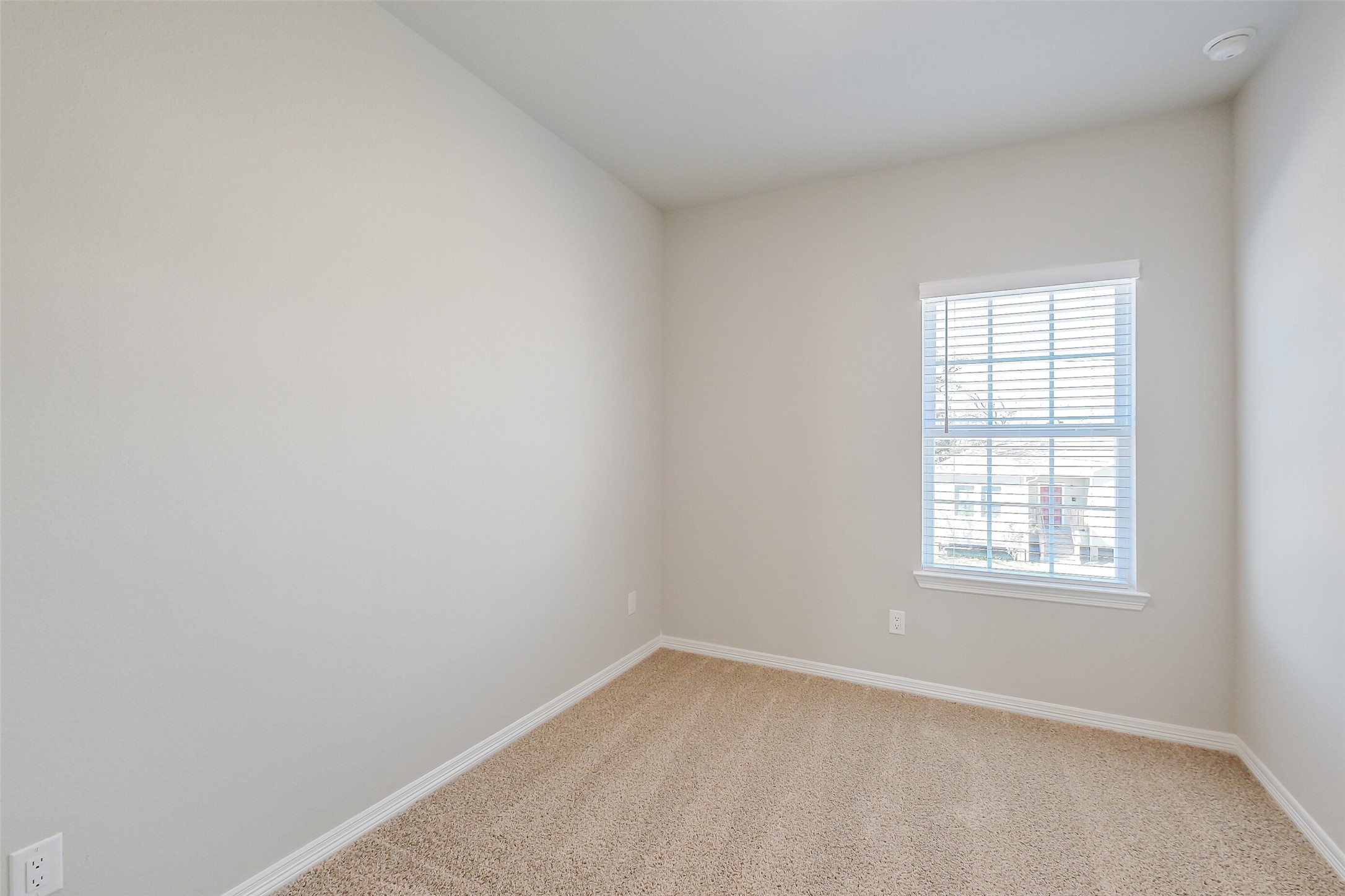 6407 Paris Street Houston, TX 77021 - Photo 23 of 31 an empty room with a window