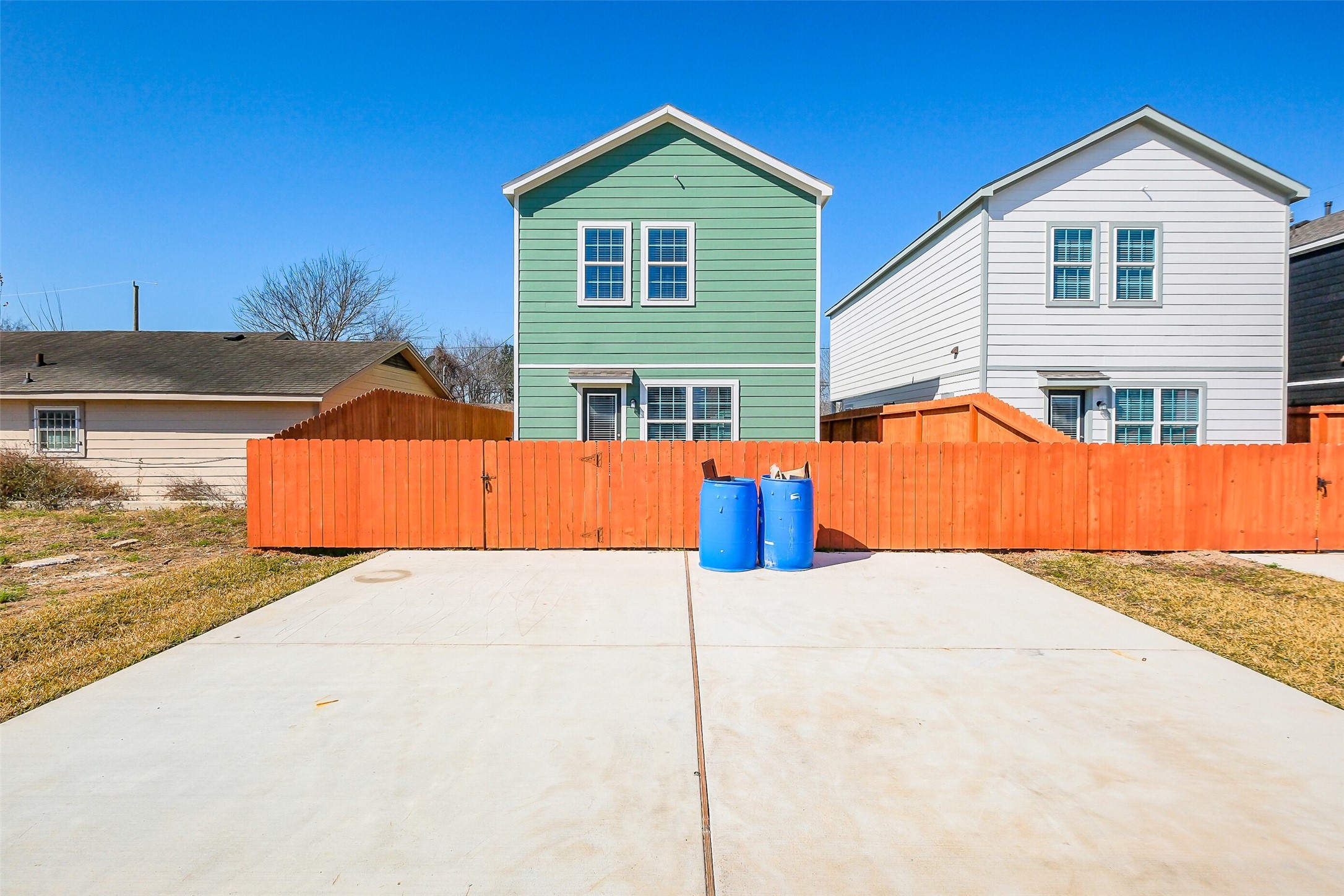 6407 Paris Street Houston, TX 77021 - Photo 30 of 31 a view of an house with backyard space