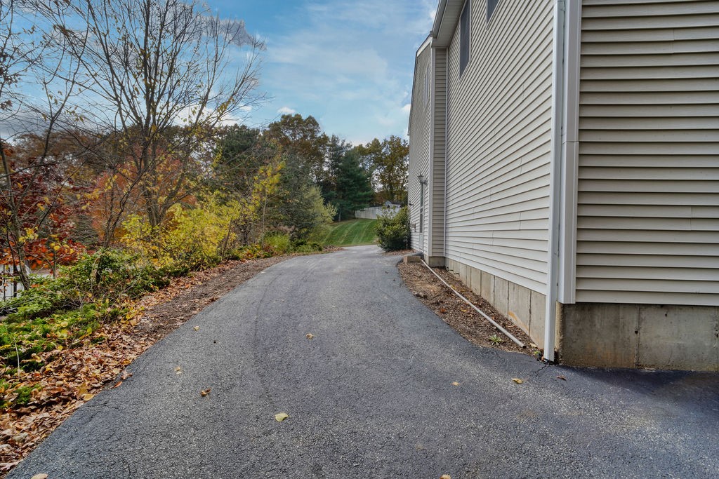 42 Kiley Way Coventry, RI 02816 - Photo 36 of 44