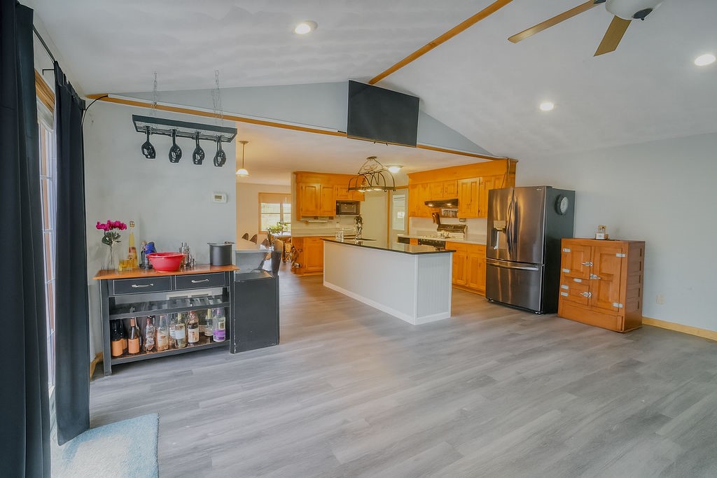 42 Kiley Way Coventry, RI 02816 - Photo 5 of 44