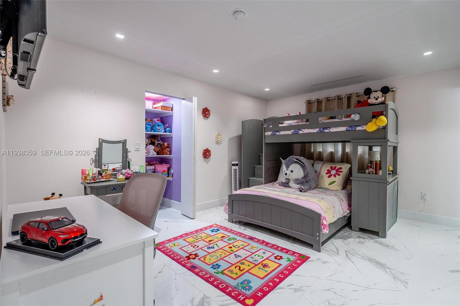 20221 Southwest 318th Street Homestead, FL 33030 - Photo 12 of 37