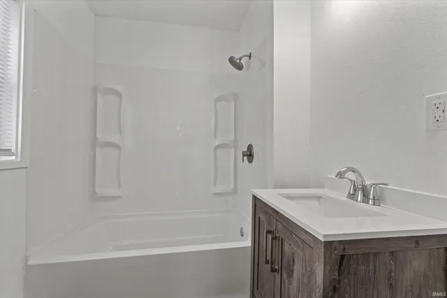 $278,000 | 1701 Prairie Street, Elkhart, IN 46516