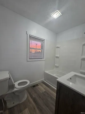 $278,000 | 1701 Prairie Street, Elkhart, IN 46516