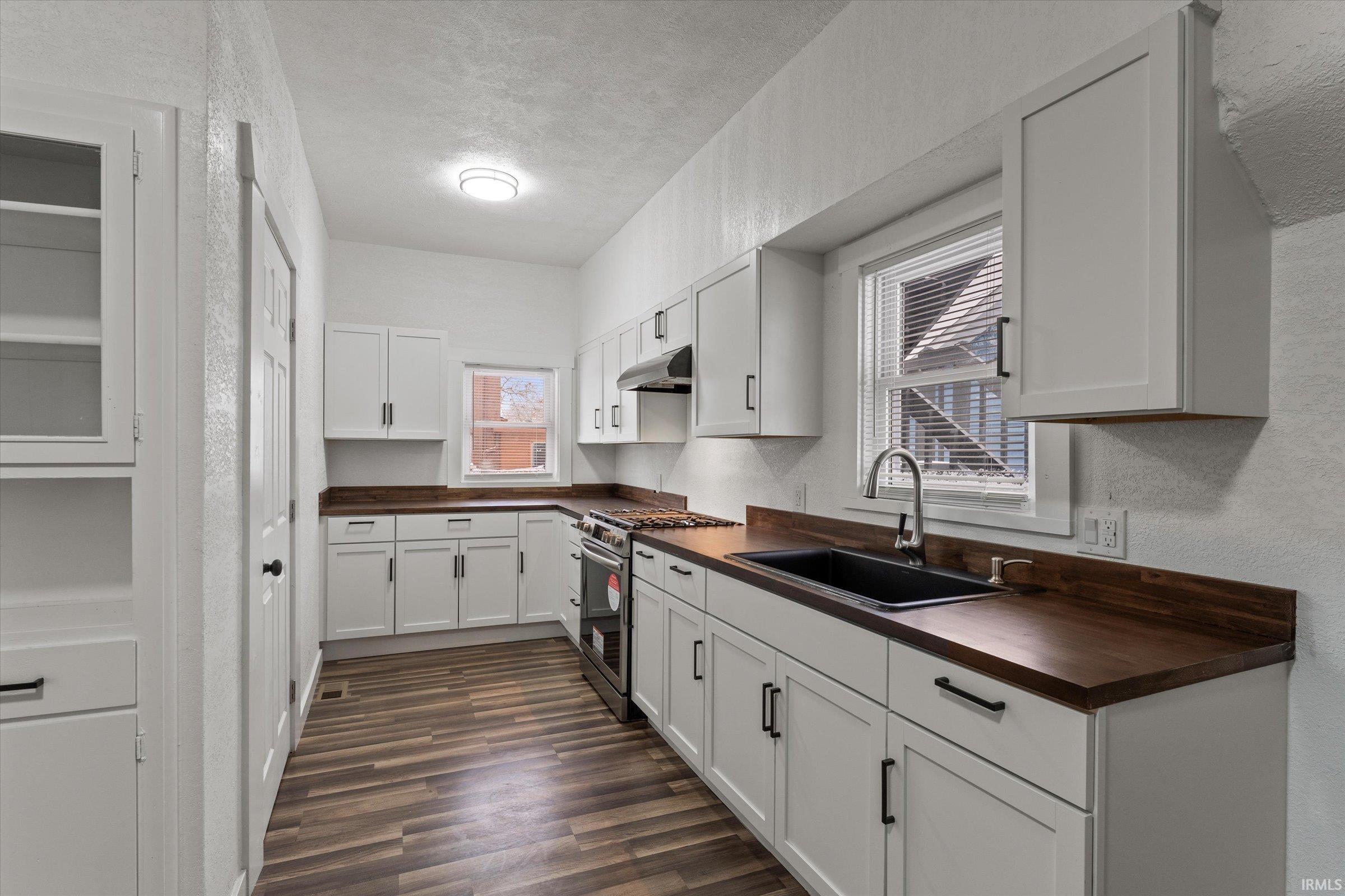 1701 Prairie Street Elkhart, IN 46516 - Photo 7 of 36