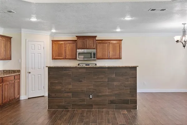 $1,850 | 750 South Valentine Drive, Sherman, TX 75090