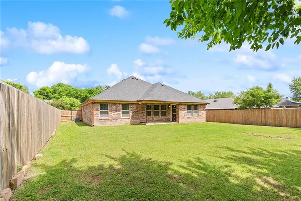 $1,850 | 750 South Valentine Drive, Sherman, TX 75090