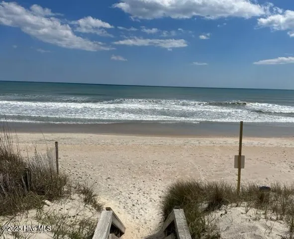 $715,000 | 421 North New River Drive, Surf City, NC 28445