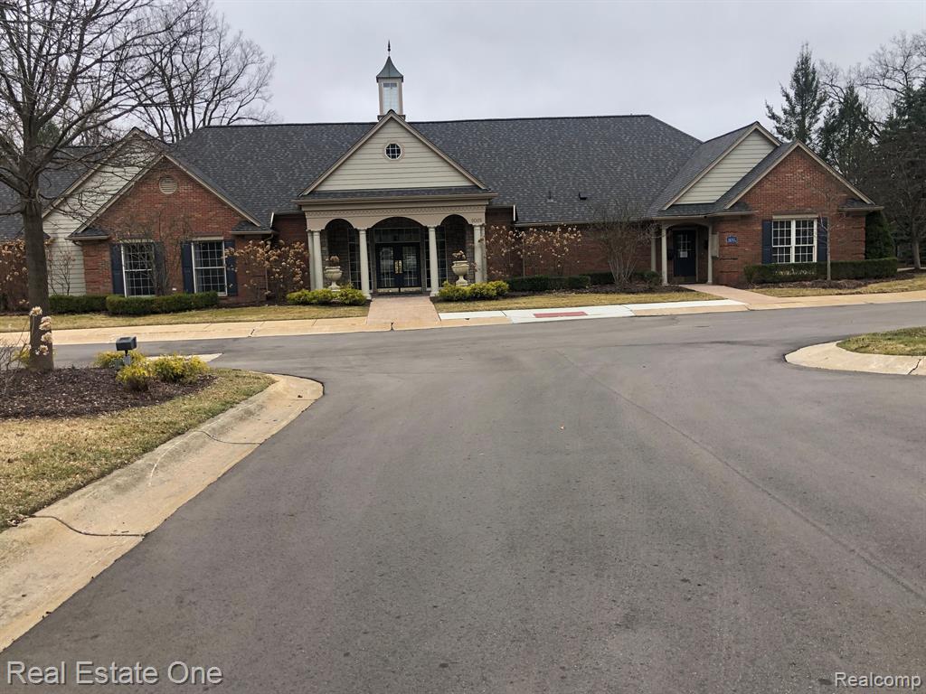 3705 Oakmonte Boulevard, Unit 9 Rochester, MI 48306 - Photo 28 of 31 Gallery Image 28