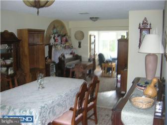 202 Kingsport Road Cherry Hill, NJ 08034 - Photo 2 of 12 Dining Room