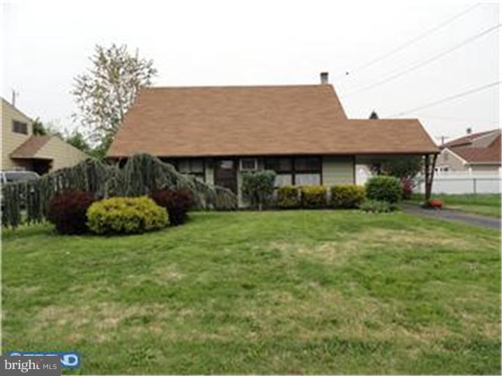 2844 Nestling Road Philadelphia, PA 19154 - Photo 2 of 21 Front Yard