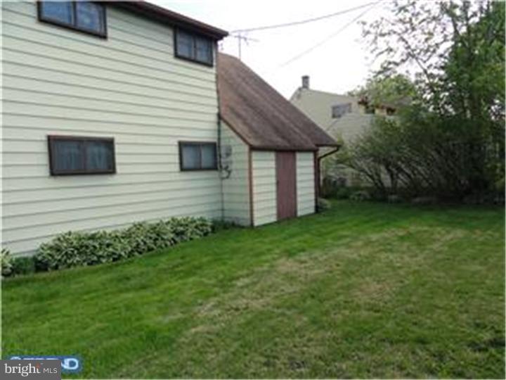 2844 Nestling Road Philadelphia, PA 19154 - Photo 20 of 21 Exterior Back