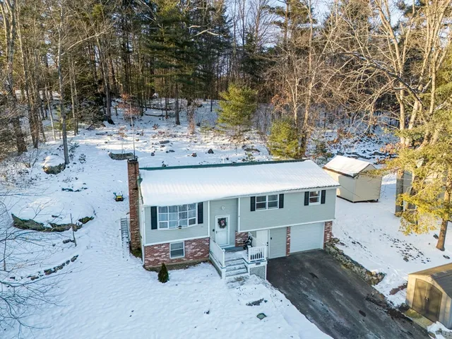$485,000 | 2 Brandywine Drive, Hooksett, NH 03106
