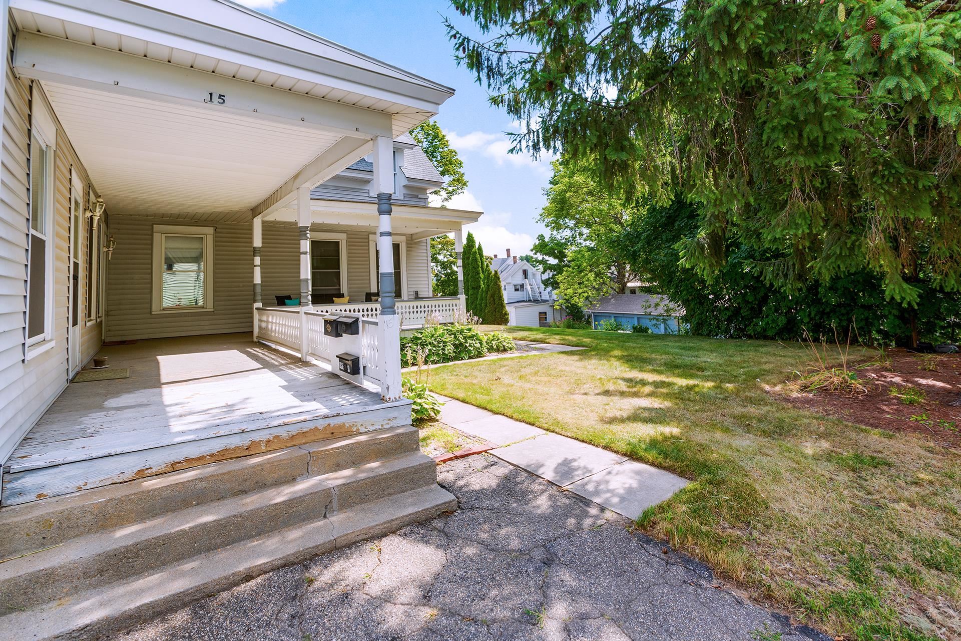 15 Franklin Street Derry, NH 03038 - Photo 4 of 40