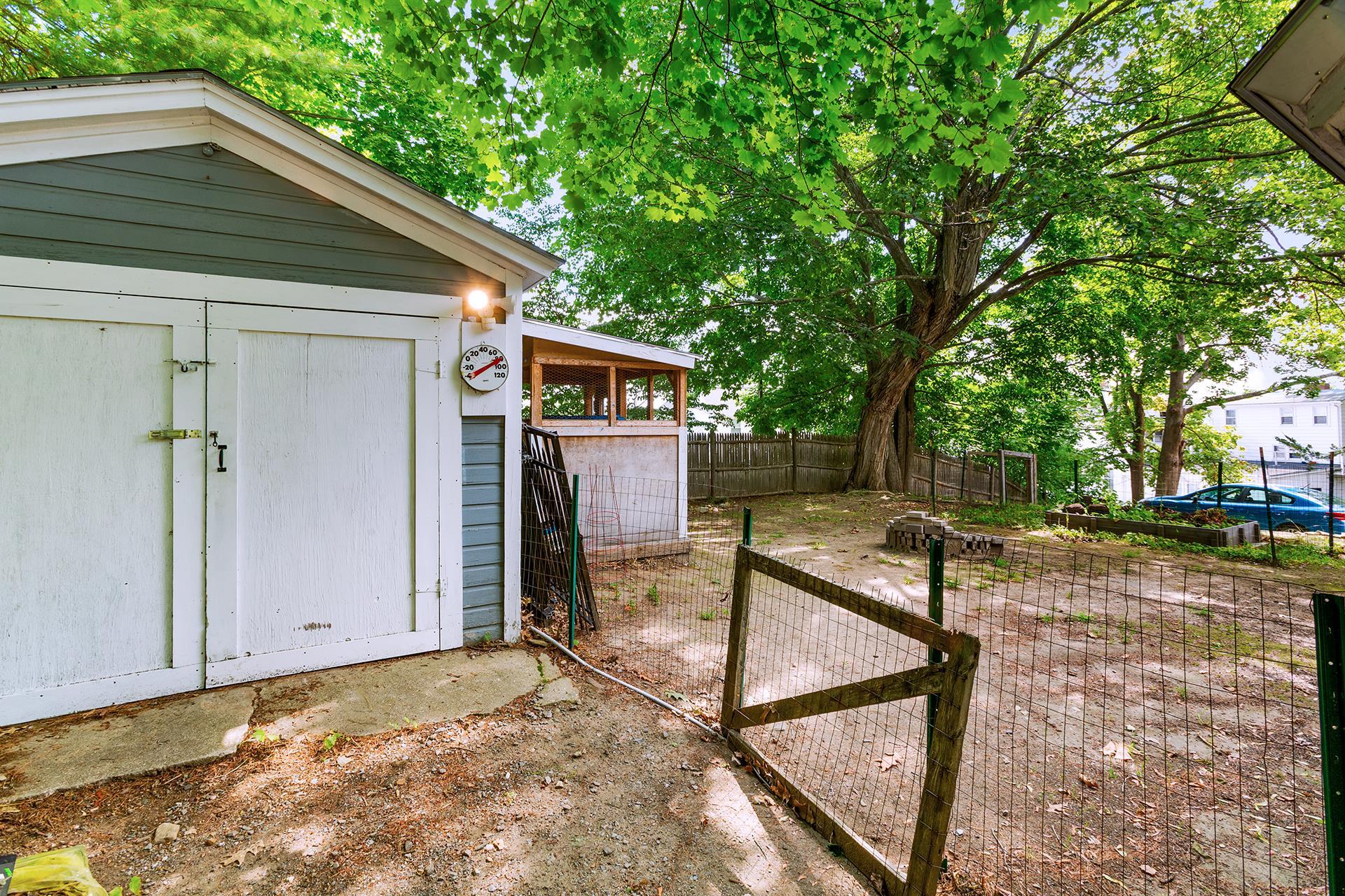 15 Franklin Street Derry, NH 03038 - Photo 8 of 40