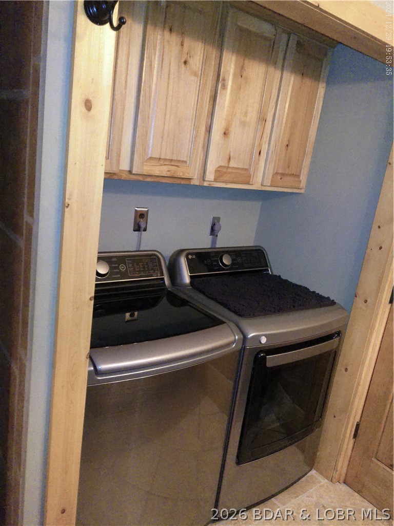 1814 Sagrada Road Edwards, MO 65326 - Photo 19 of 62 LG WASHER & DRYER are located in BATHROOM #1