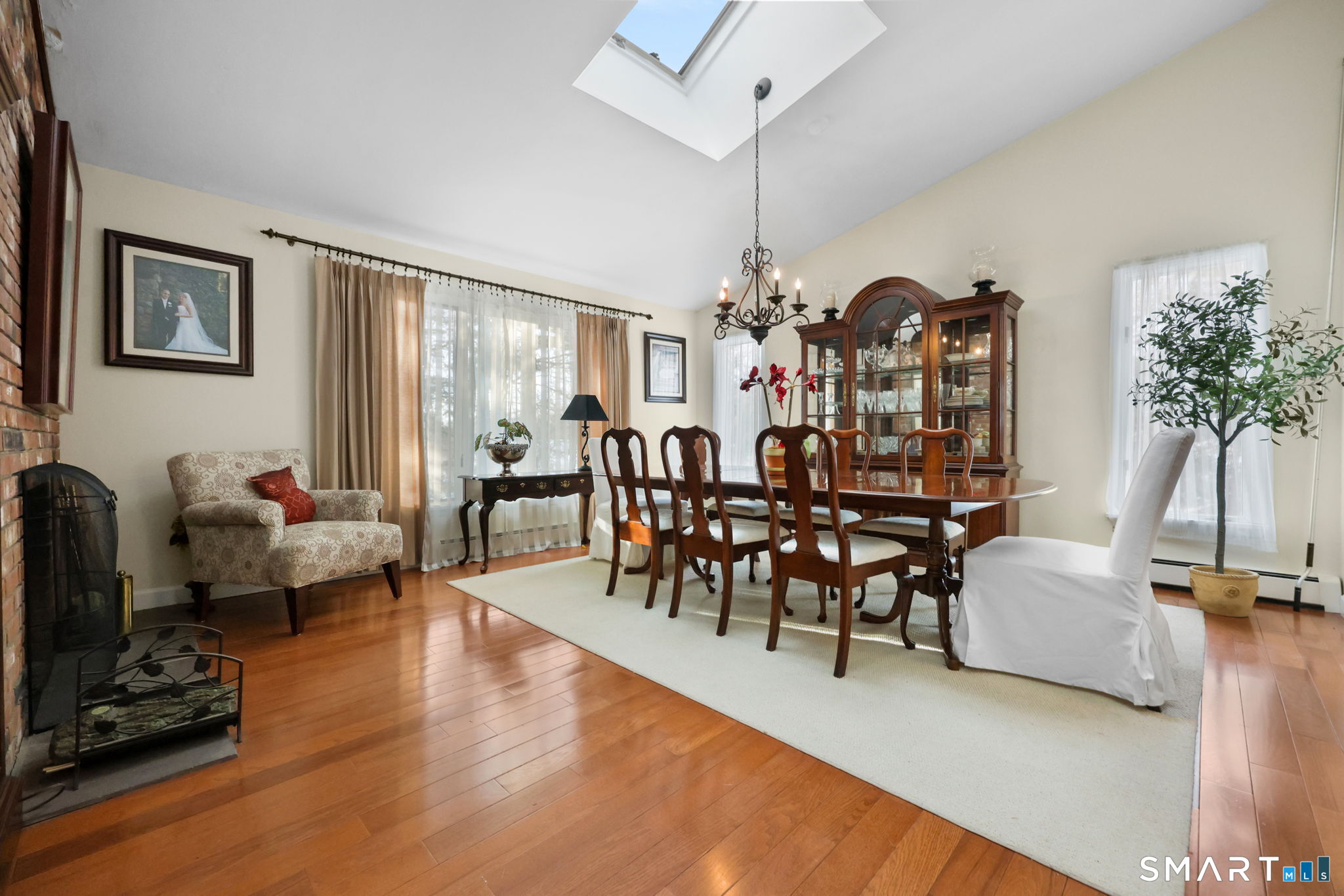 15 Glenarden Road Trumbull, CT 06611 - Photo 17 of 39