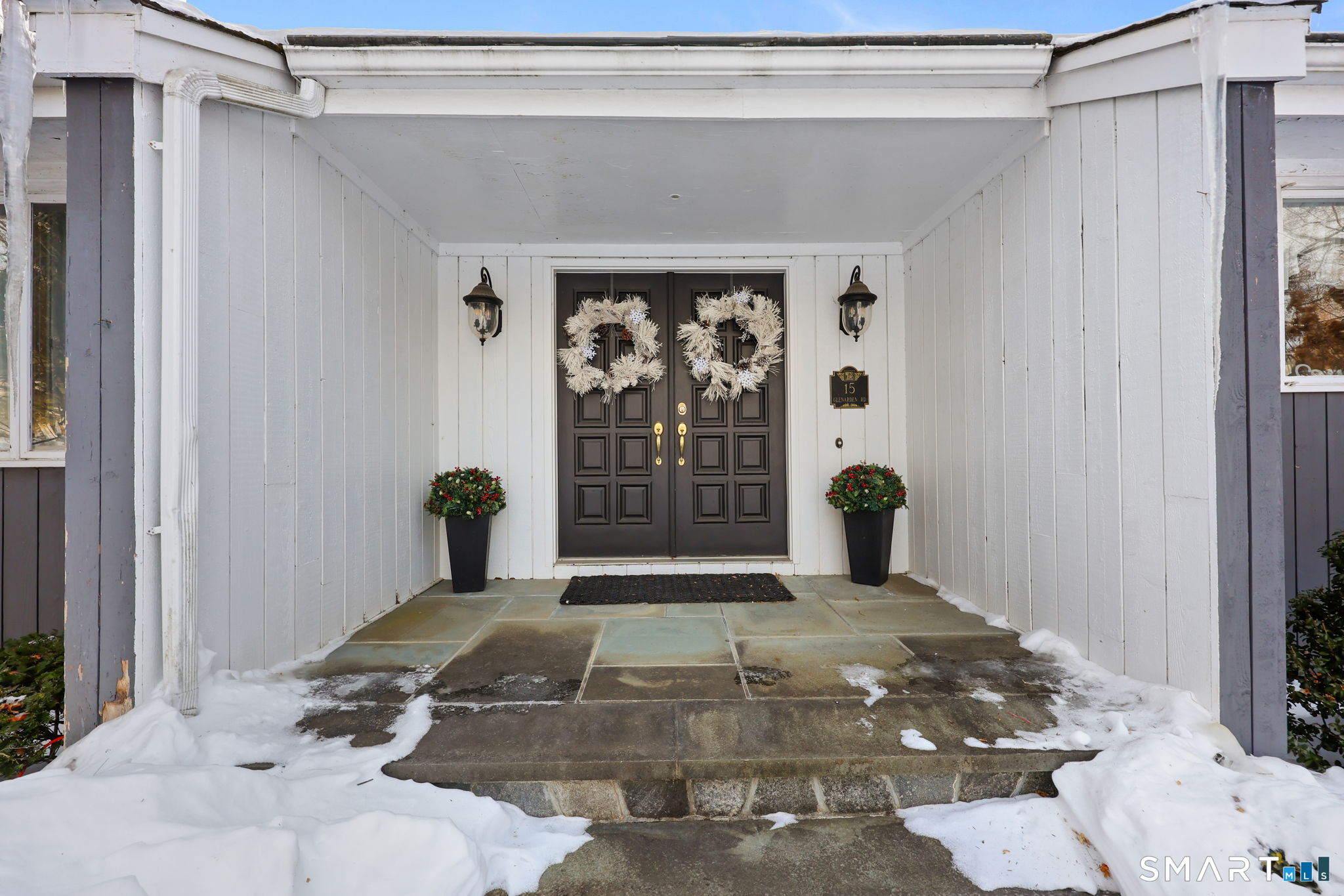 15 Glenarden Road Trumbull, CT 06611 - Photo 2 of 37