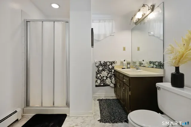 $800,000 | 15 Glenarden Road, Trumbull, CT 06611